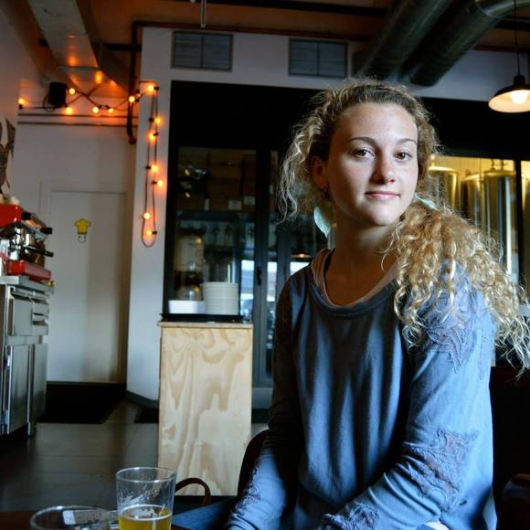 Meet your Posher, Angie - Picture 1 of 1